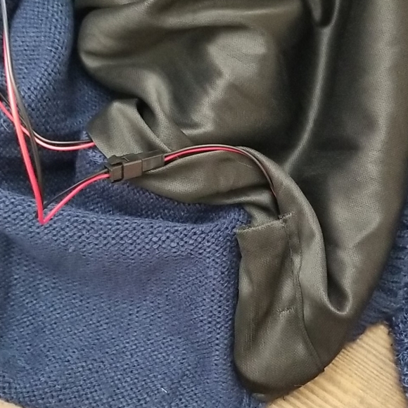 Light Up Christmas Sweater Penguin Small - Picture 7 of 7